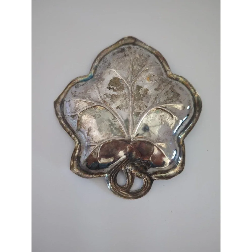 Vintage Silver Tone Leaf Dish Hong Kong 6in Trinket Tray Silverplate Metalware